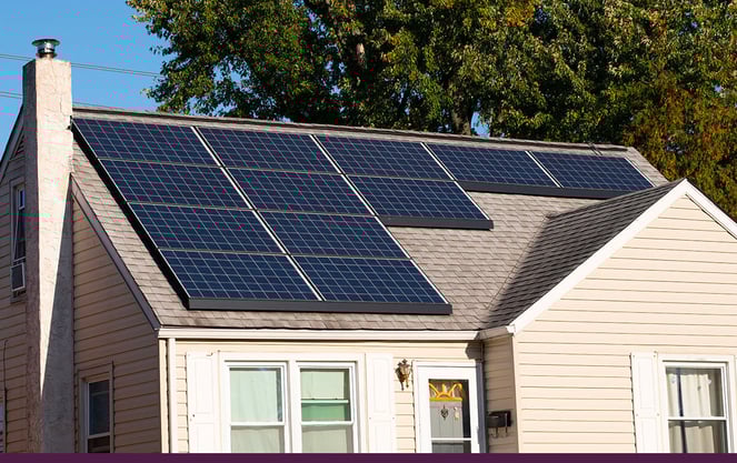 Panneau photovoltaïque avec batterie