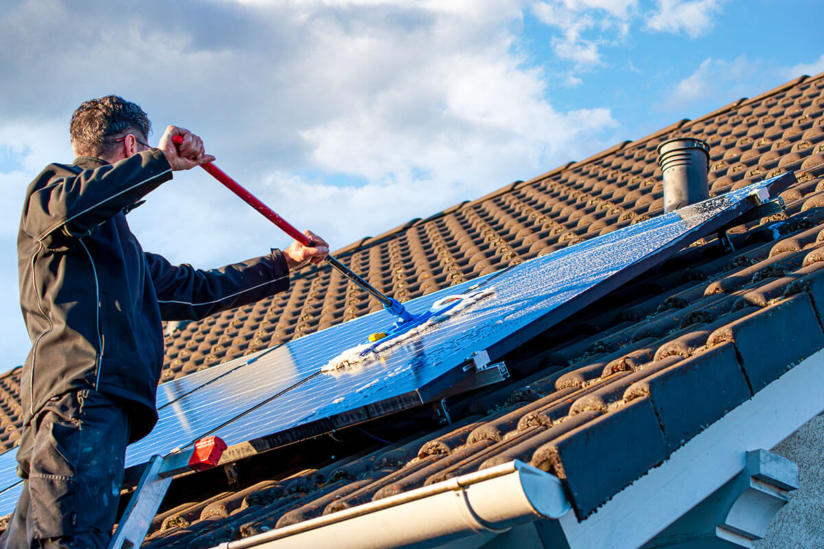 Nettoyage des panneaux solaires