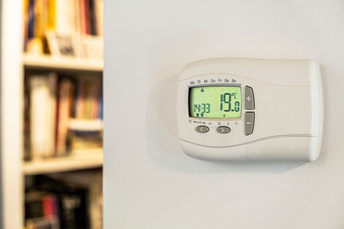 Thermostat obligatoire en 2027 : ce que dit la loi